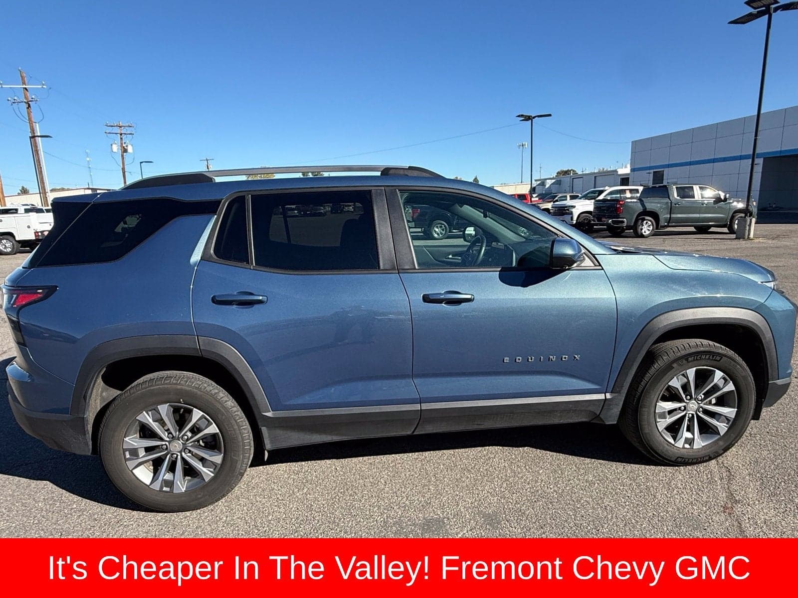 2025 Chevrolet Equinox AWD LT — photo 1 of 5
