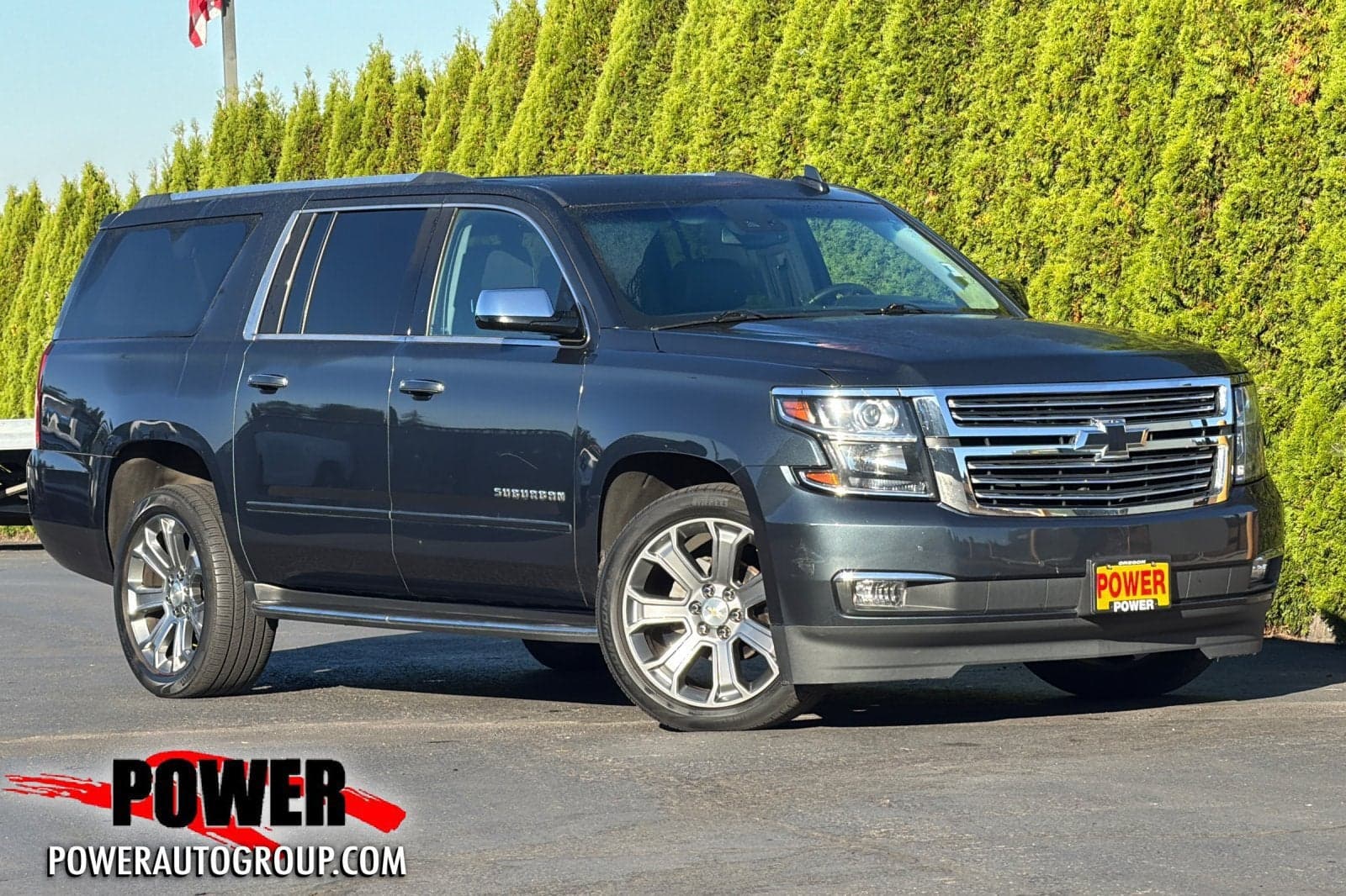 2019 Chevrolet Suburban Premier — photo 1 of 30