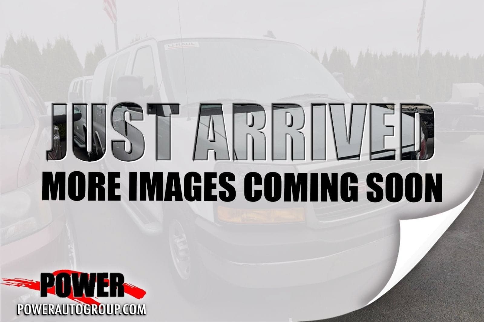 2025 GMC Savana Cargo Van Base — photo 1 of 3
