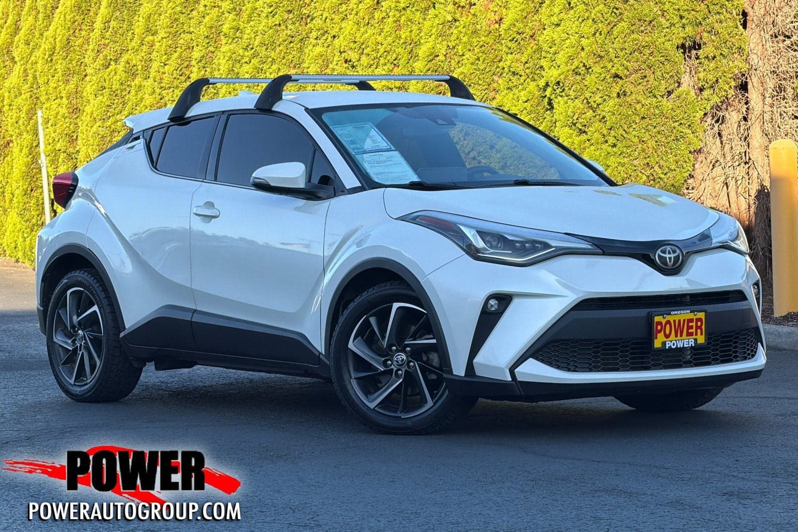 2020 Toyota C-HR LE — photo 1 of 5