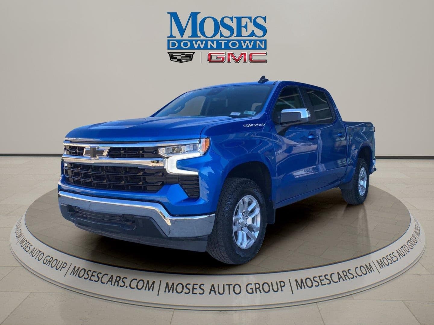2024 Chevrolet Silverado 1500 LT — photo 1 of 5
