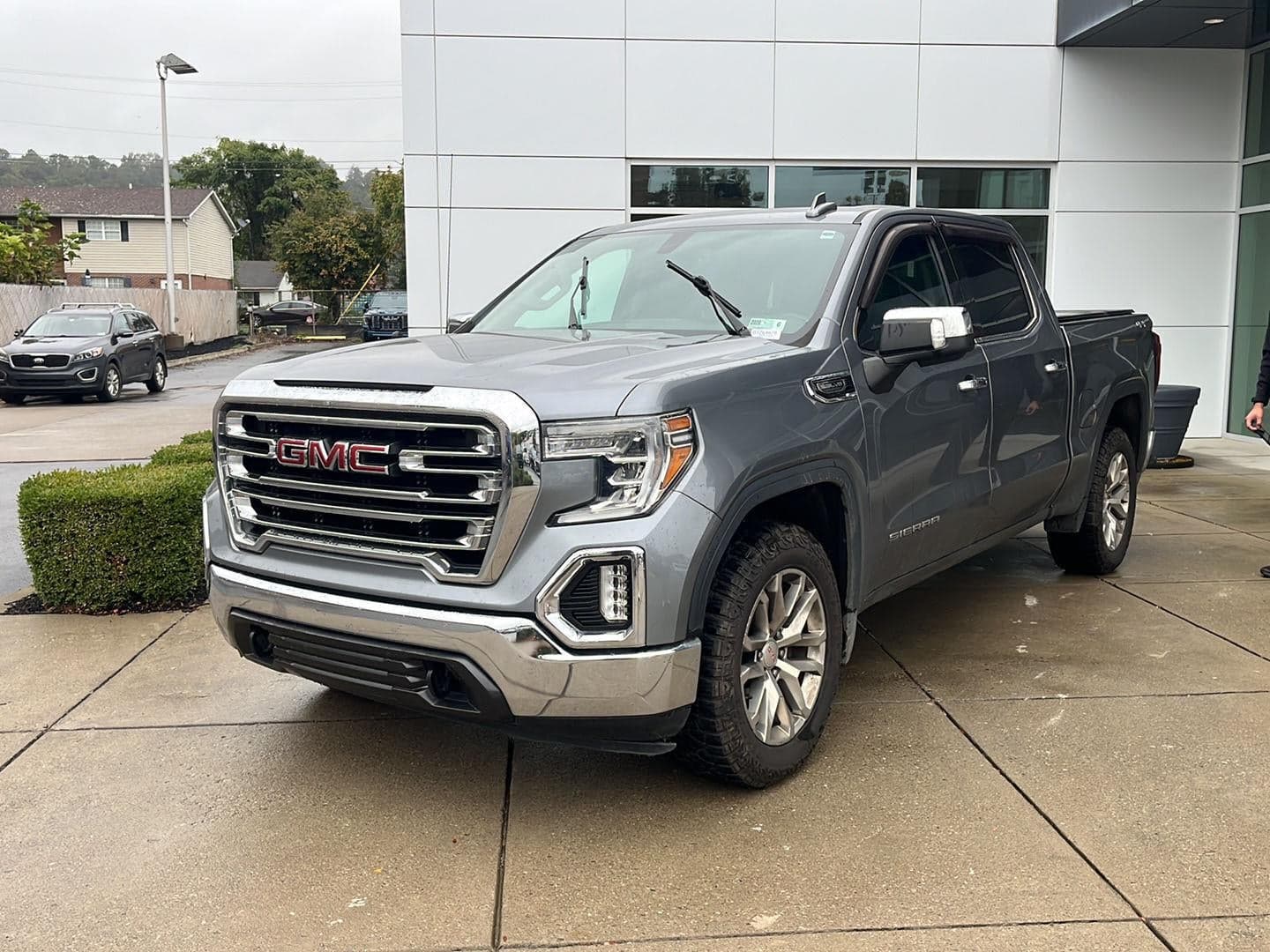2019 GMC Sierra 1500 SLT — photo 1 of 5