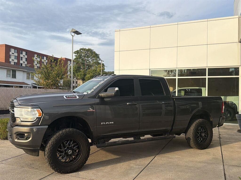 2021 RAM 2500 Big Horn — photo 1 of 18