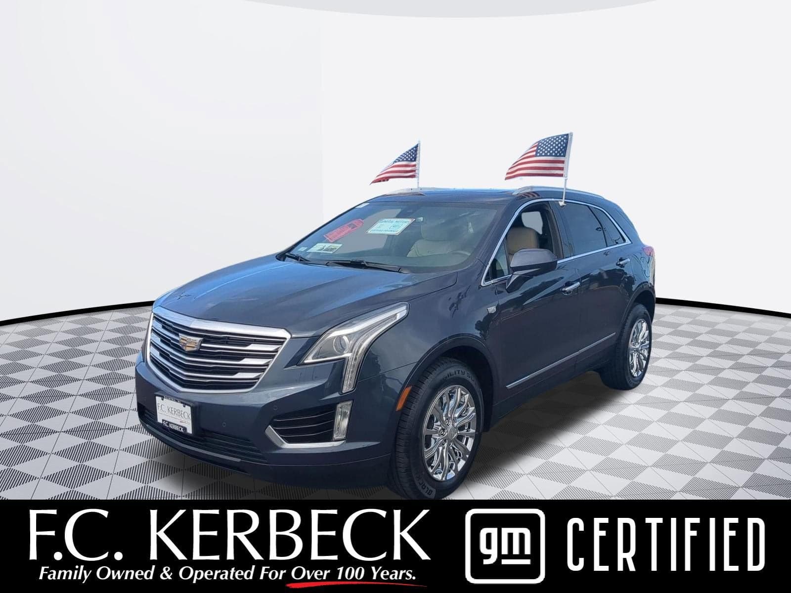 2019 Cadillac XT5 Luxury AWD — photo 1 of 32