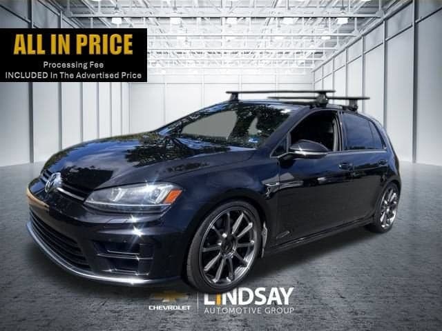 2016 Volkswagen Golf R Base — photo 1 of 36