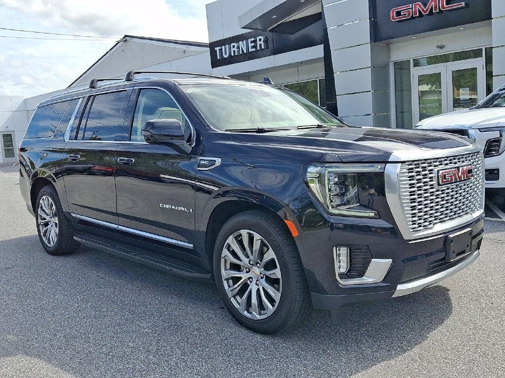 2024 GMC Yukon XL Denali — photo 1 of 30