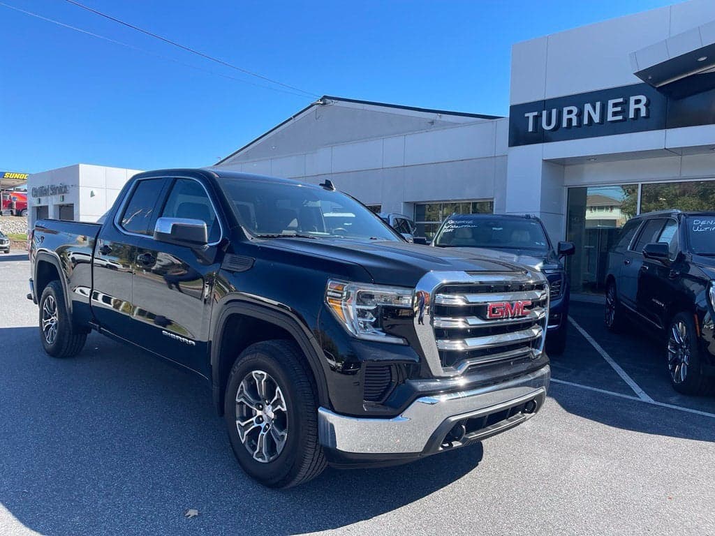 2020 GMC Sierra 1500 SLE — photo 1 of 5