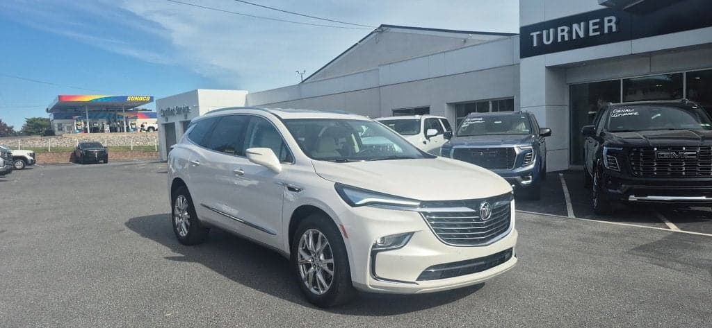 2024 Buick Enclave Premium — photo 1 of 5