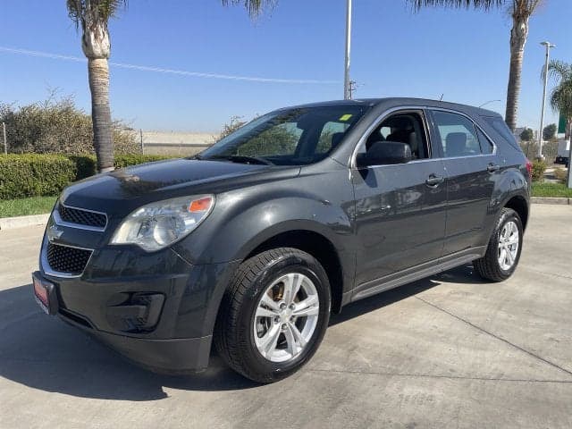 2013 Chevrolet Equinox LS — photo 1 of 31