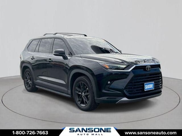 2025 Toyota Grand Highlander Limited — photo 1 of 34