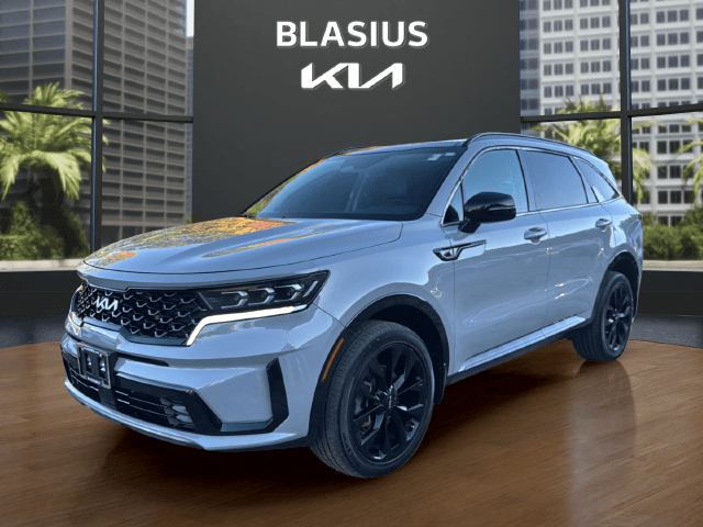 2022 Kia Sorento SX — photo 1 of 5