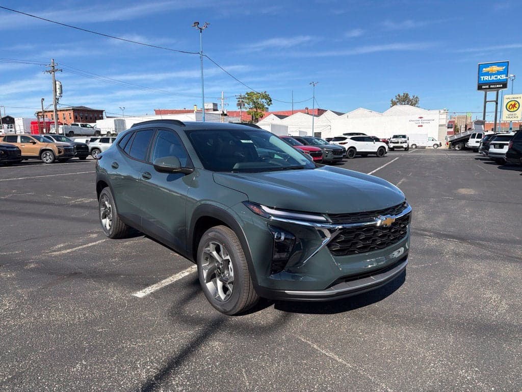2026 Chevrolet Trax LT — photo 1 of 5