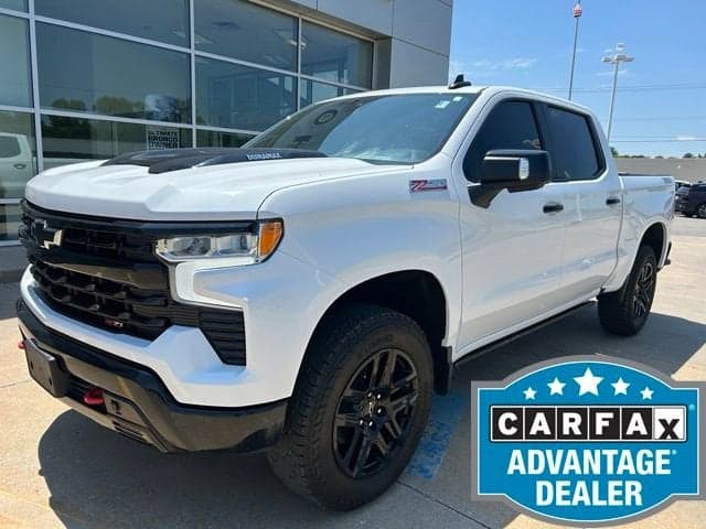 2023 Chevrolet Silverado 1500 LT Trail Boss — photo 1 of 27