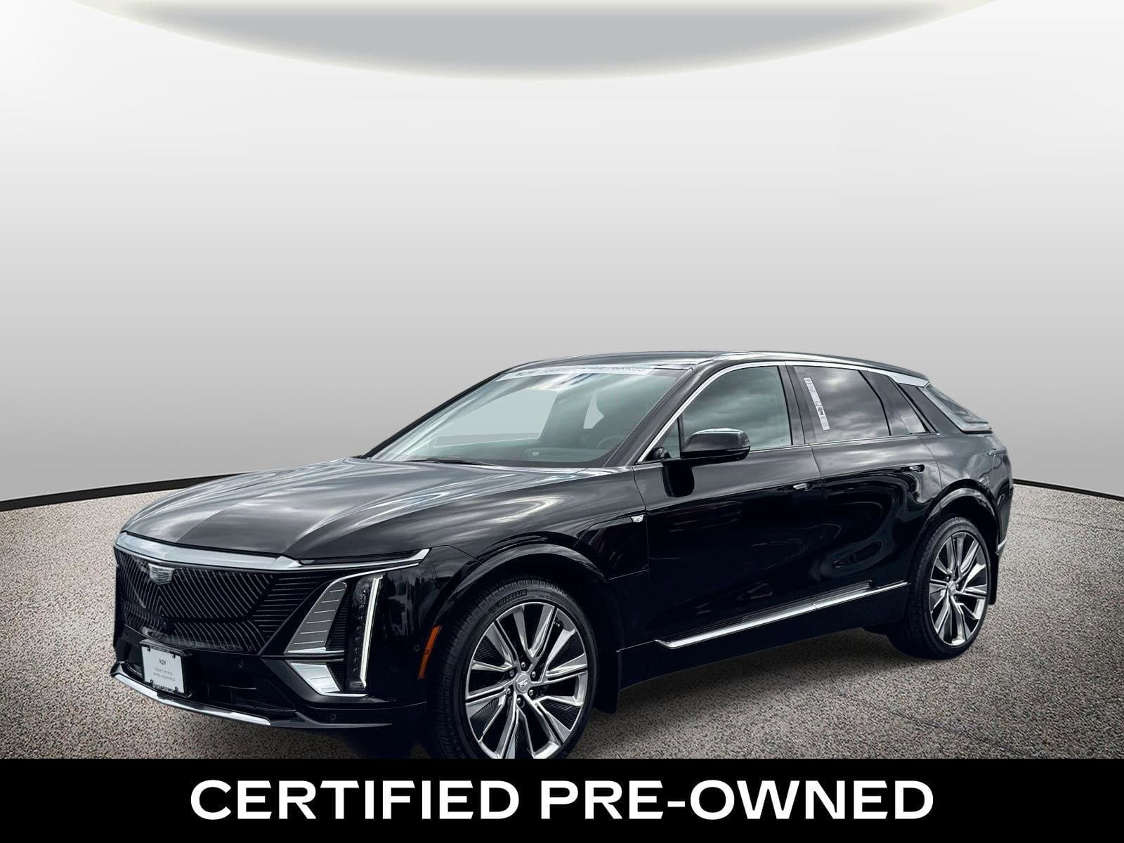 2024 Cadillac LYRIQ Luxury — photo 1 of 5