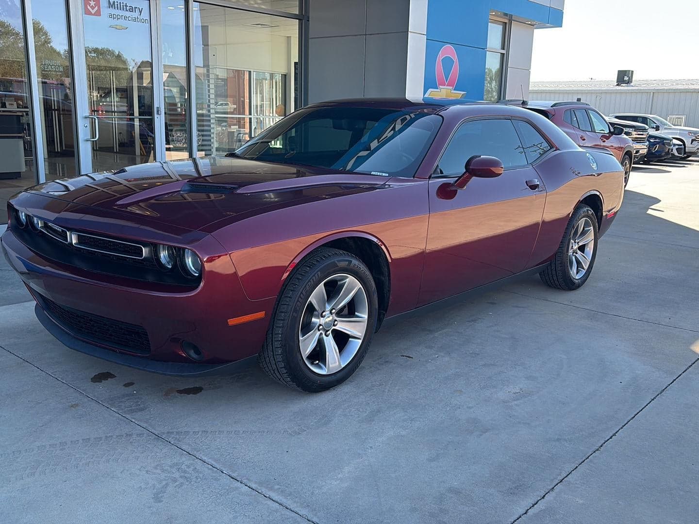 2020 Dodge Challenger SXT — photo 1 of 5