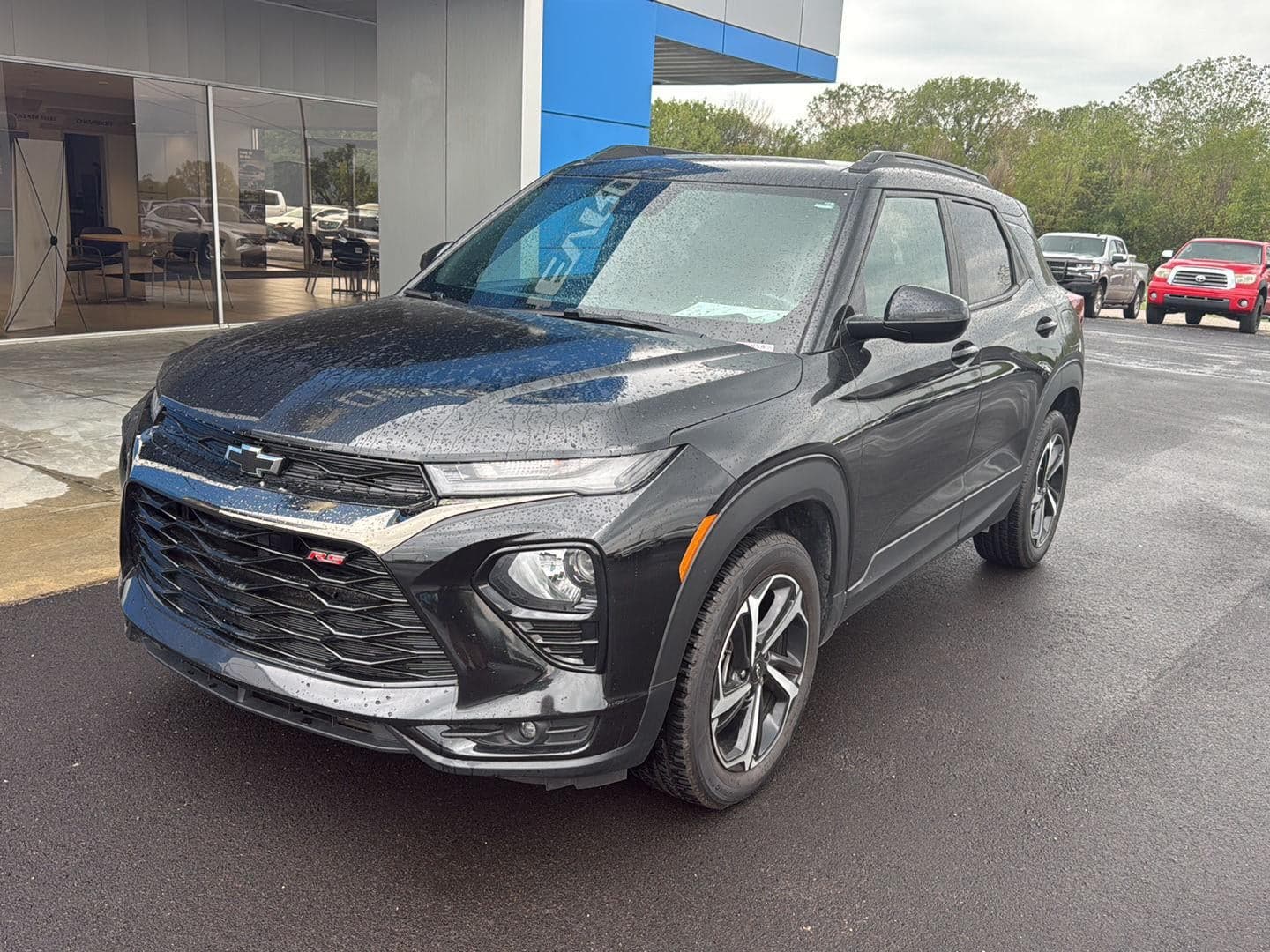 2023 Chevrolet Trailblazer RS — photo 1 of 27