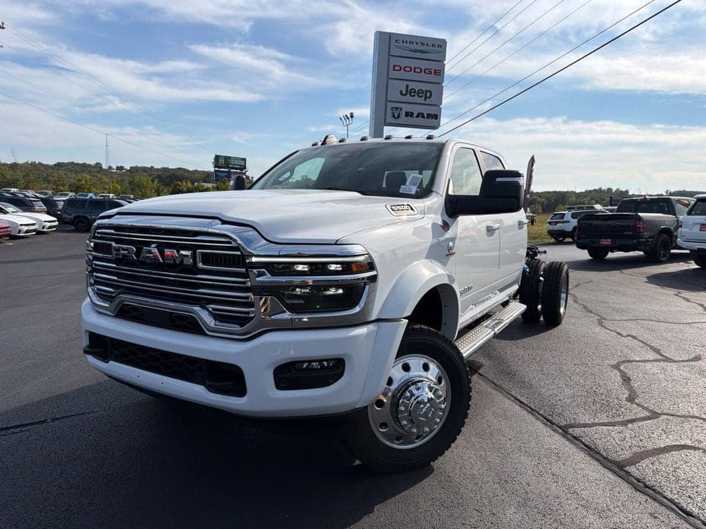 2027 RAM 5500 Chassis Cab Big Horn — photo 1 of 45