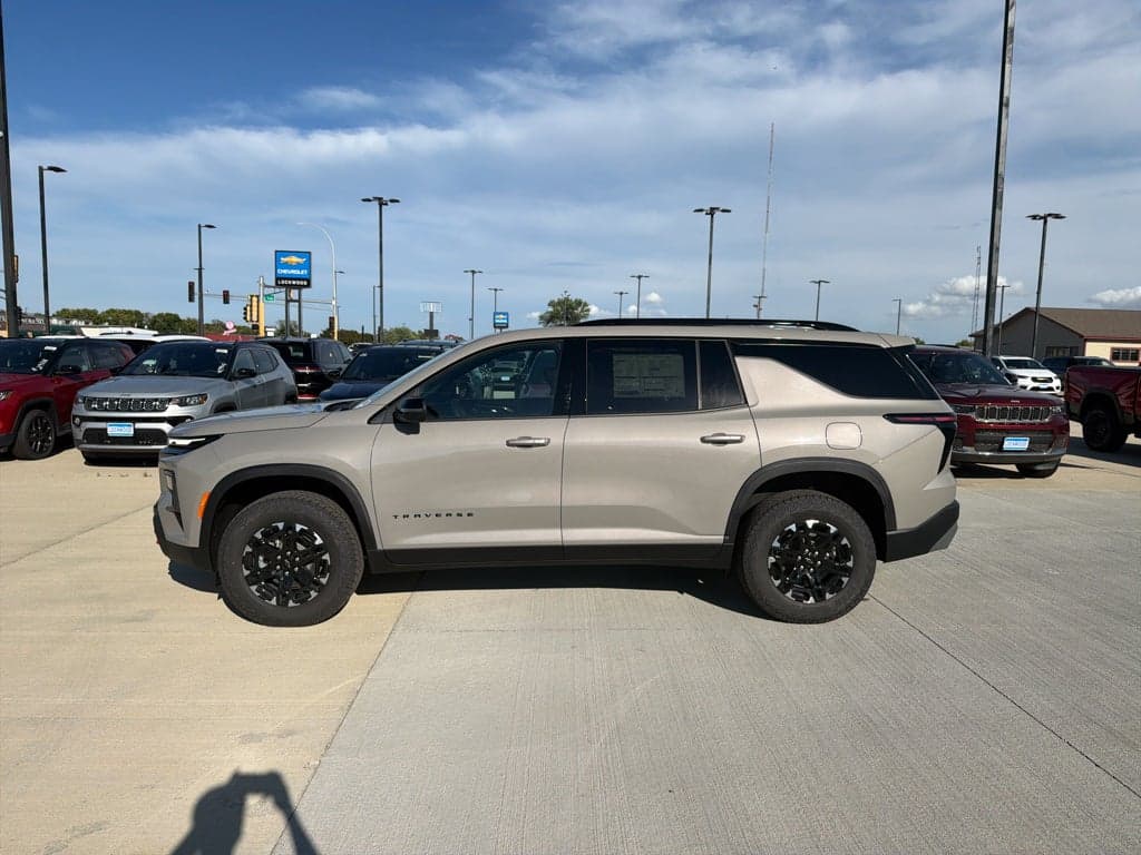 2027 Chevrolet Traverse AWD Z71 — photo 1 of 31