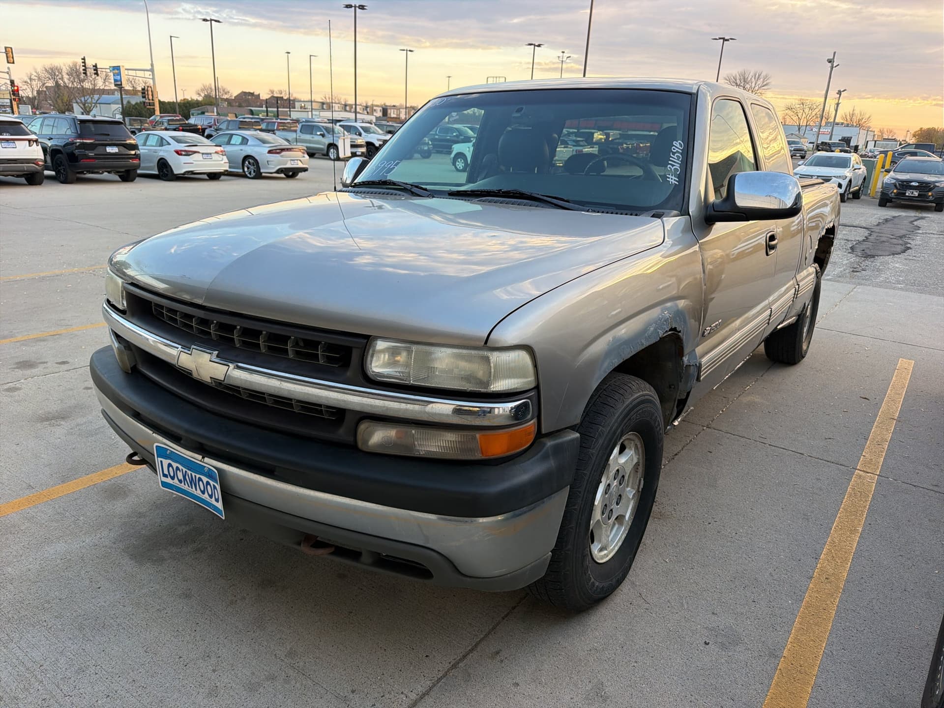2000 Chevrolet Silverado 1500 LT — photo 1 of 5