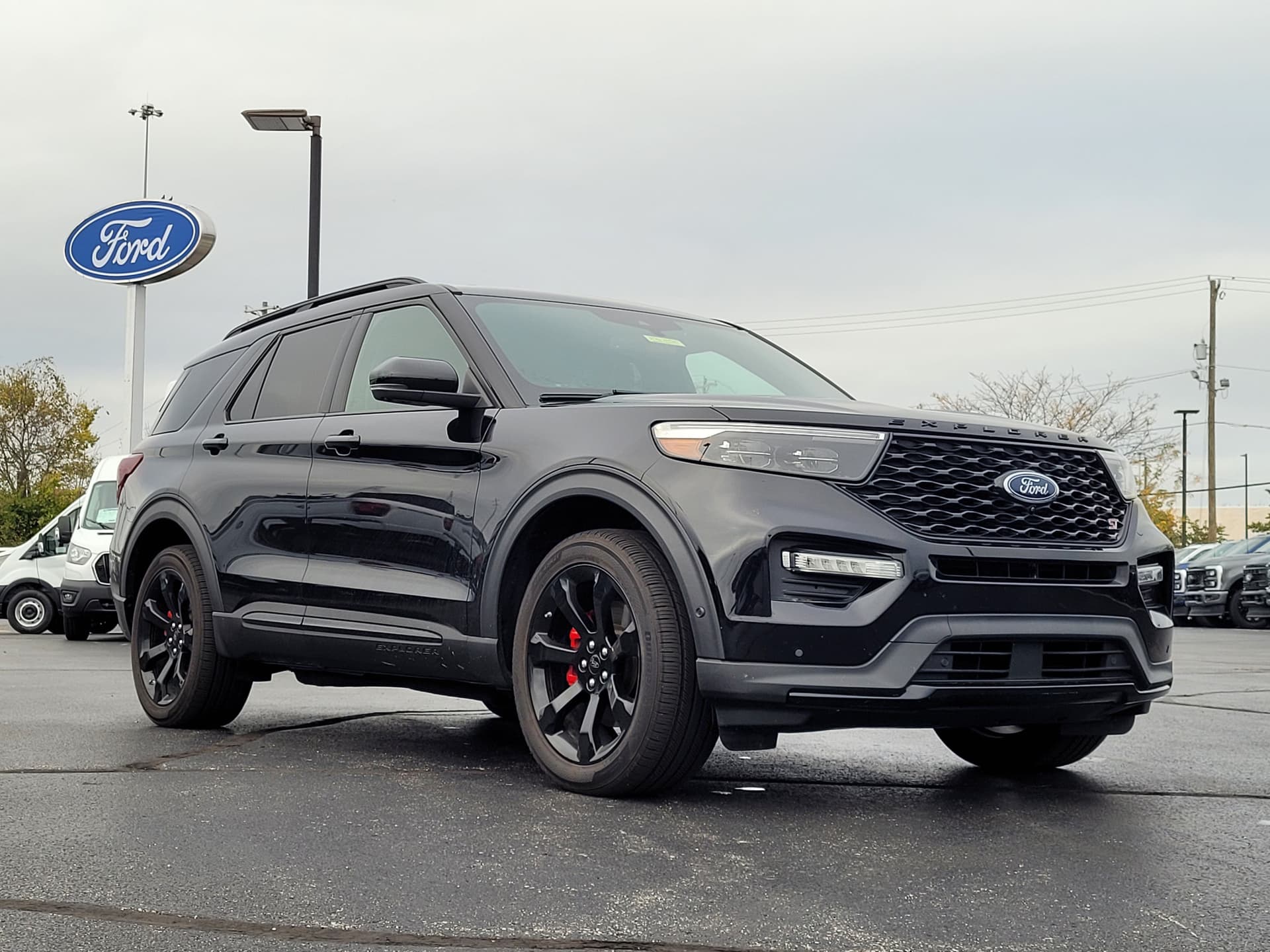 2021 Ford Explorer ST — photo 1 of 5
