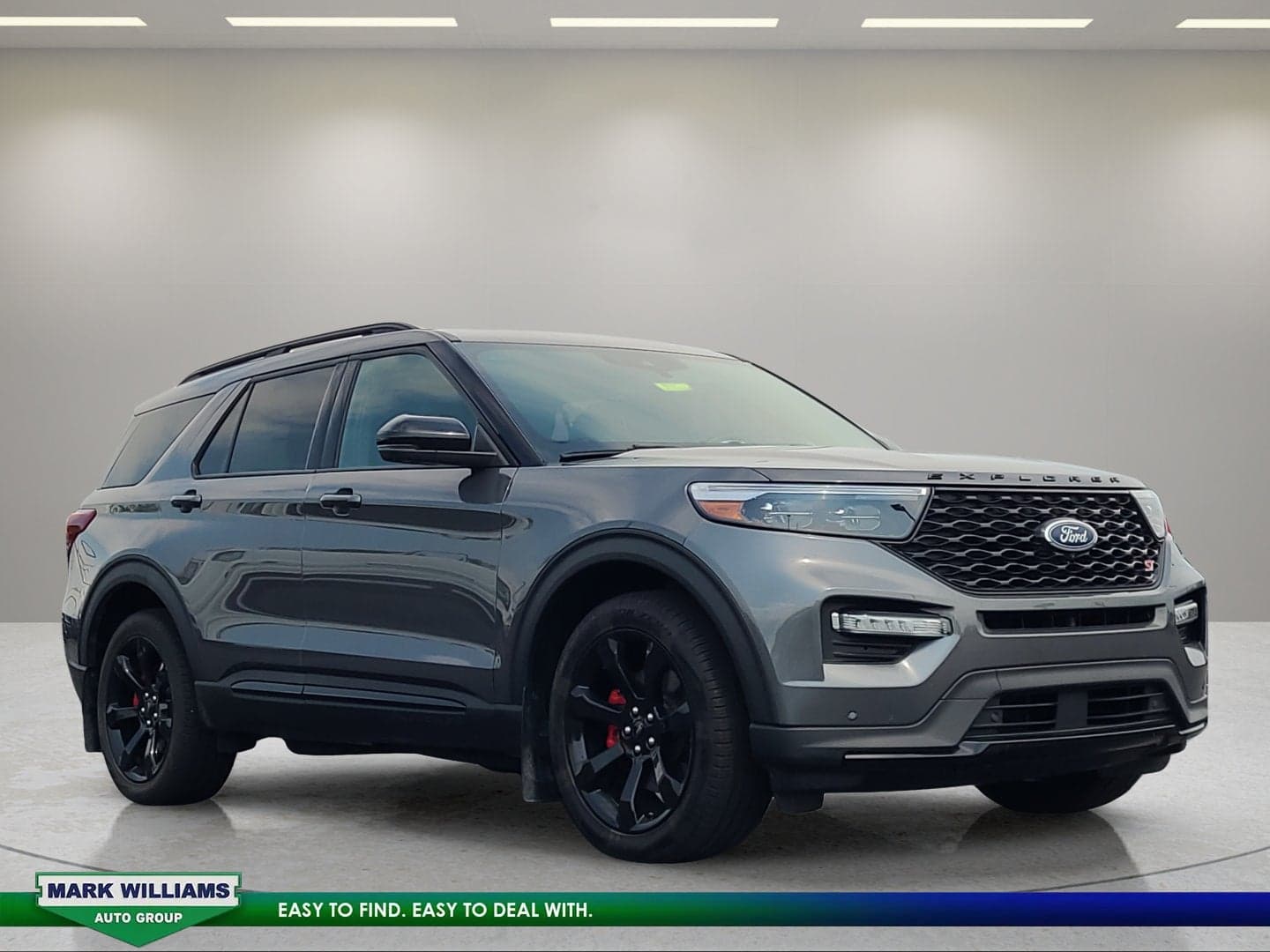 2023 Ford Explorer ST — photo 1 of 29