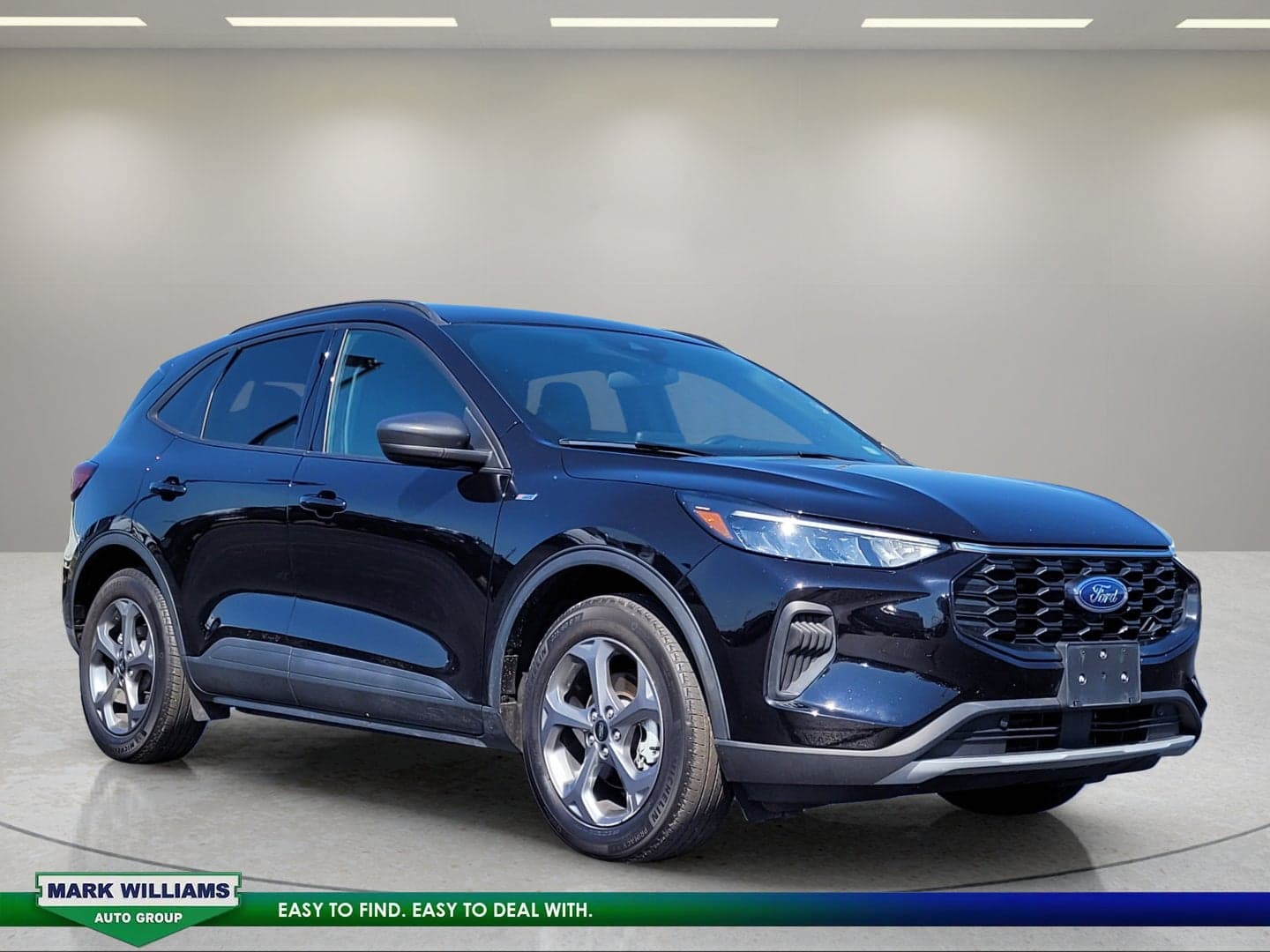 2025 Ford Escape ST-Line — photo 1 of 11