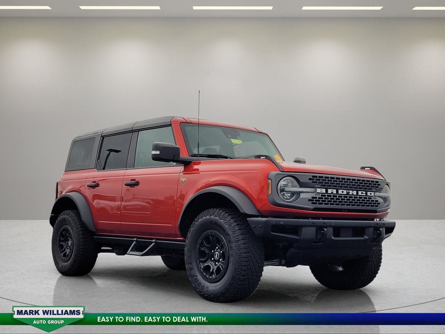 2024 Ford Bronco Badlands — photo 1 of 11