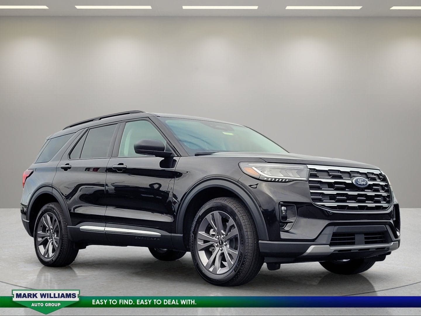2025 Ford Explorer Active — photo 1 of 5