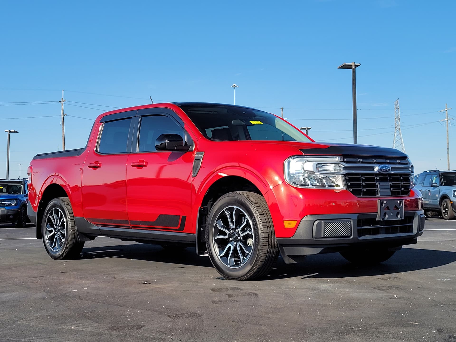 2022 Ford Maverick LARIAT — photo 1 of 11