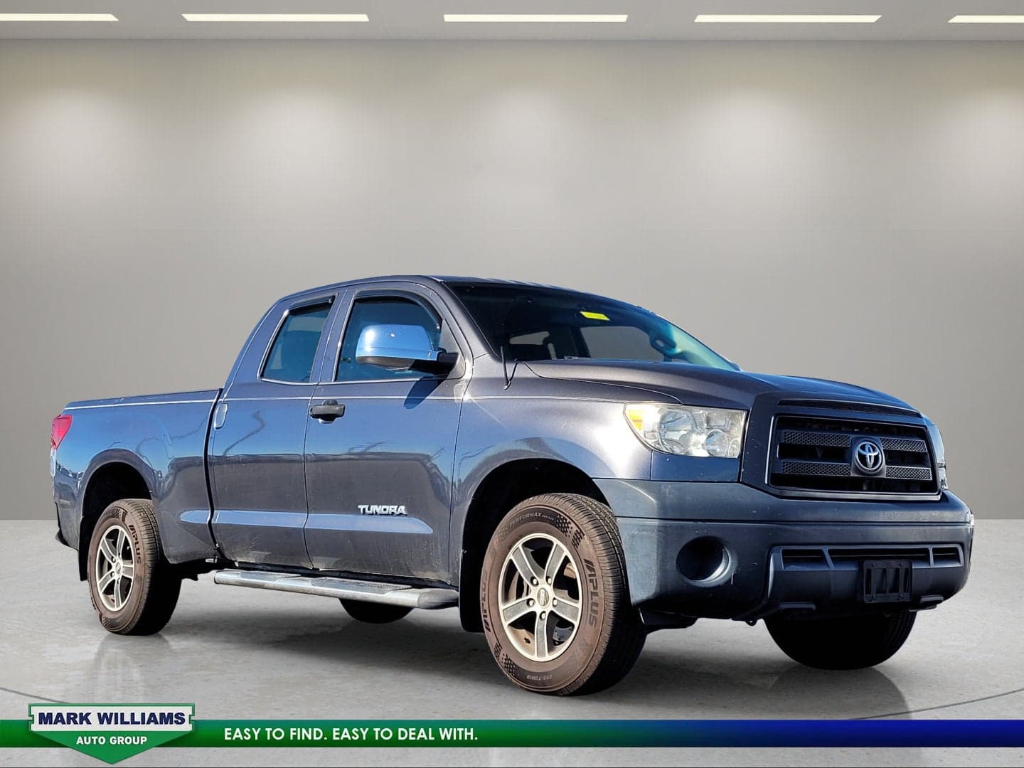 2013 Toyota Tundra 2WD Truck Base — photo 1 of 11