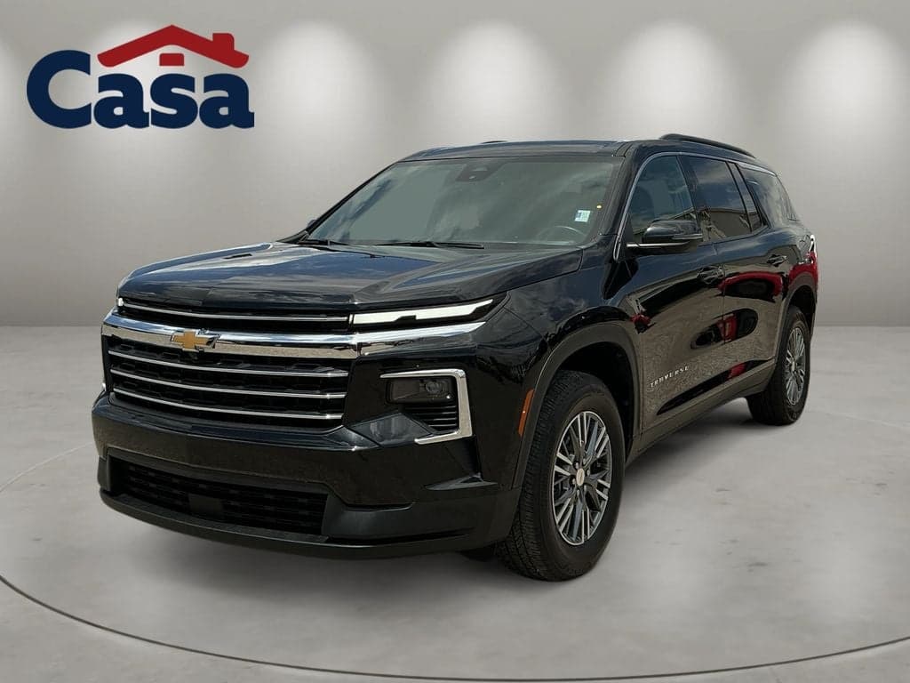 2025 Chevrolet Traverse LT 1LT — photo 1 of 37