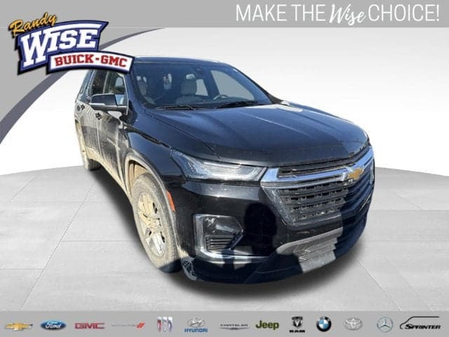 2023 Chevrolet Traverse LS — photo 1 of 5