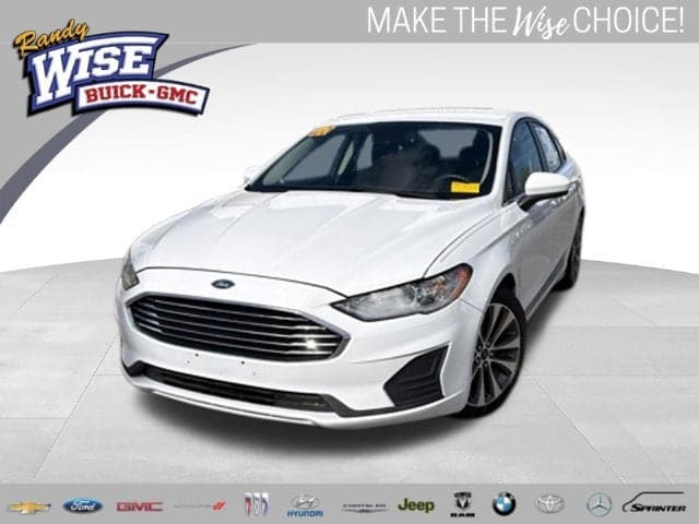 2020 Ford Fusion SE — photo 1 of 5