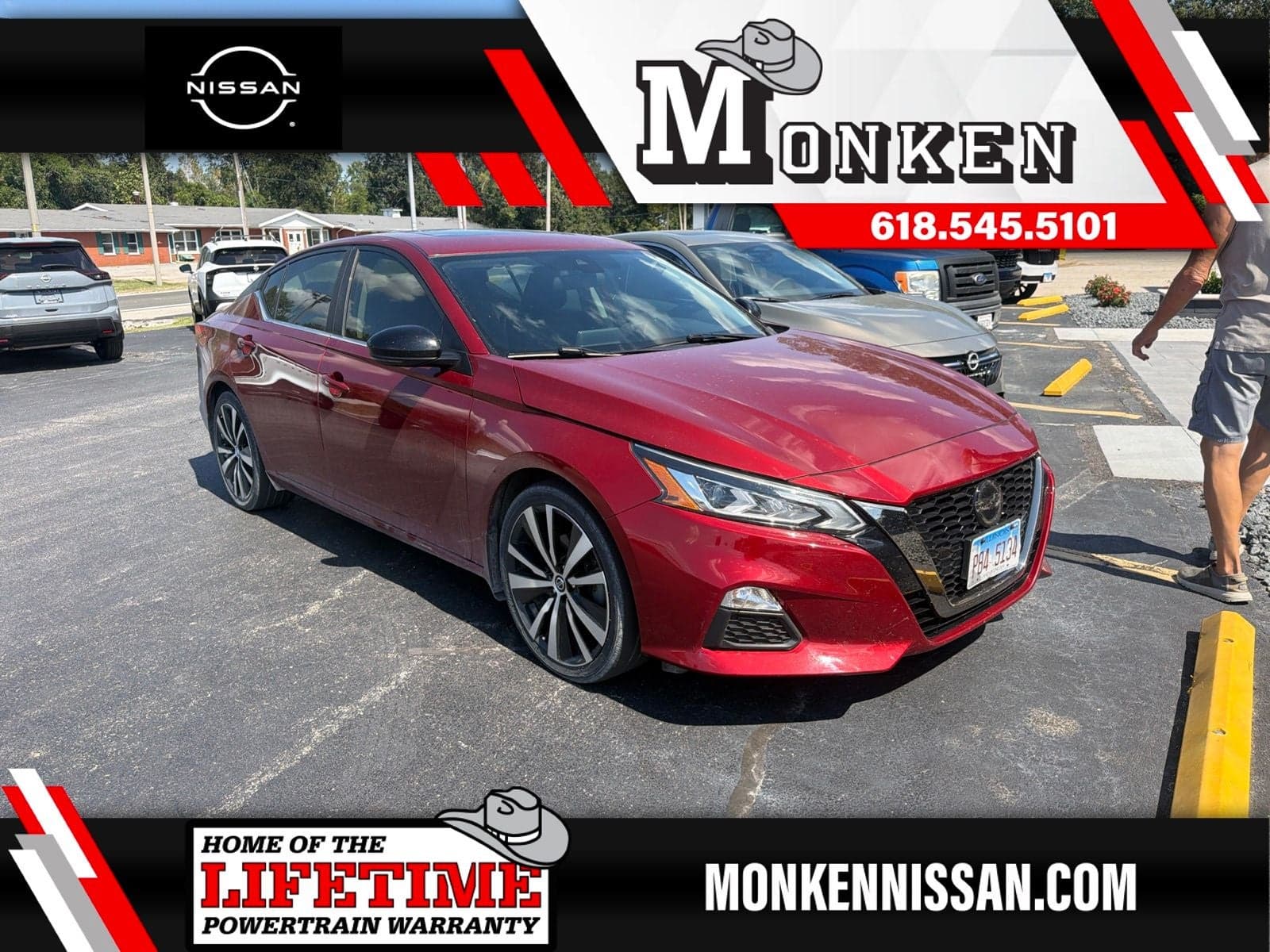 2020 Nissan Altima 2.5 SR — photo 1 of 10