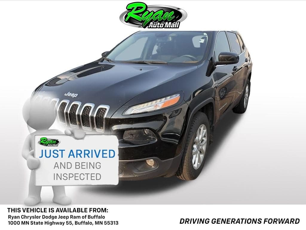 2017 Jeep Cherokee Latitude — photo 1 of 13
