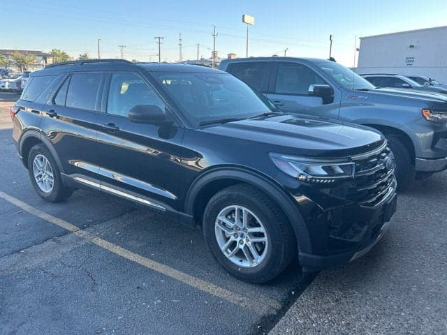 2025 Ford Explorer Active — photo 1 of 5