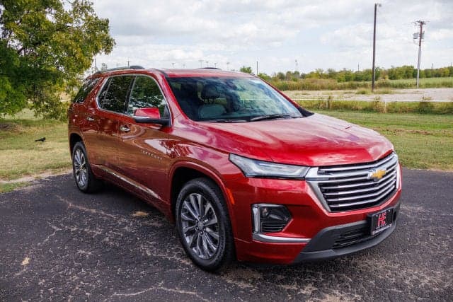 2023 Chevrolet Traverse Premier — photo 1 of 5