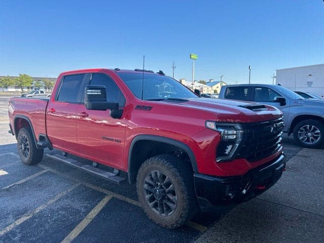 2025 Chevrolet Silverado 2500HD LT — photo 1 of 5