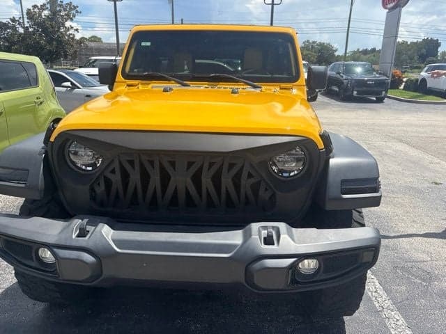 2021 Jeep Wrangler Willys — photo 1 of 5