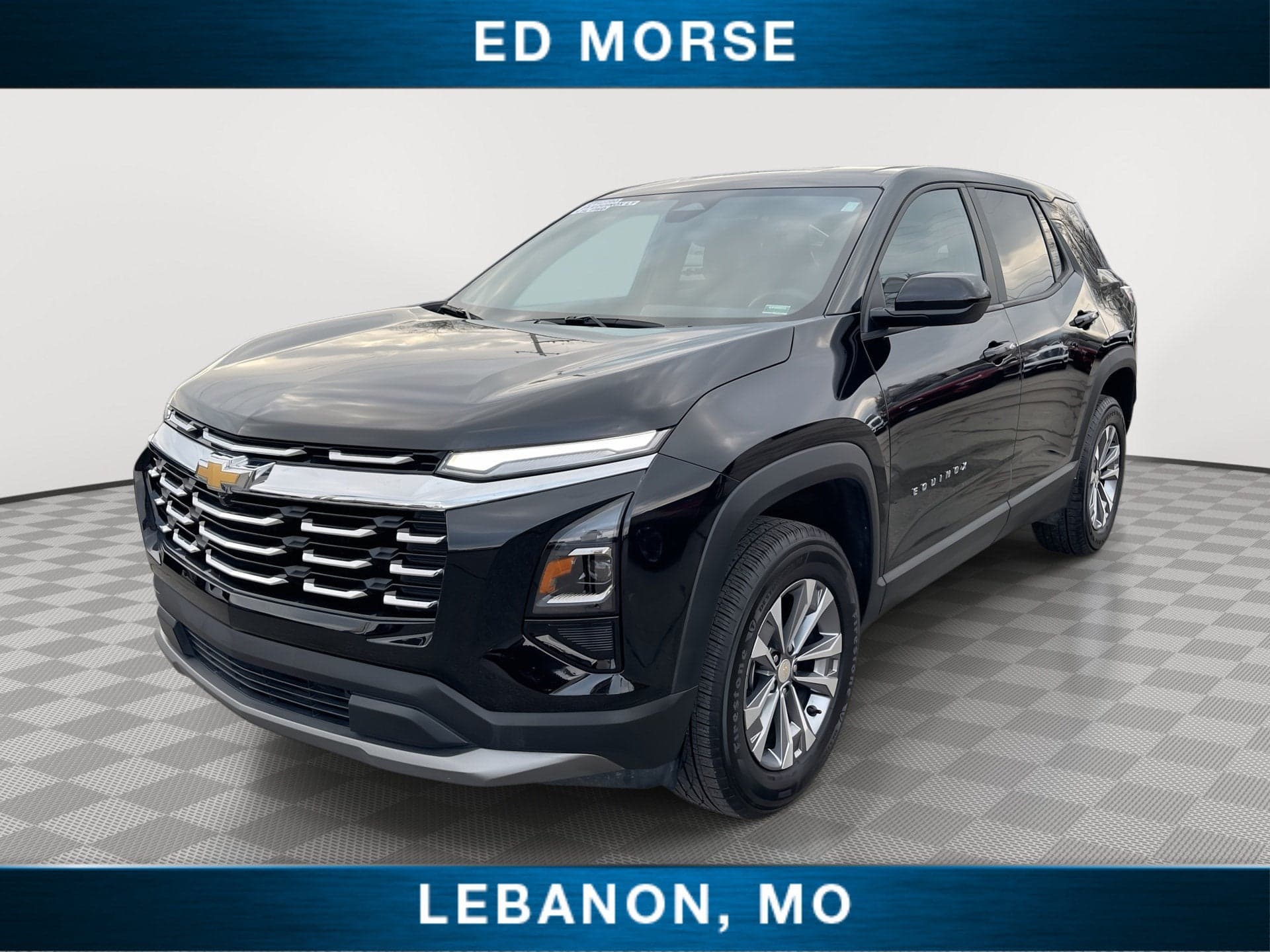 2025 Chevrolet Equinox AWD LT — photo 1 of 45
