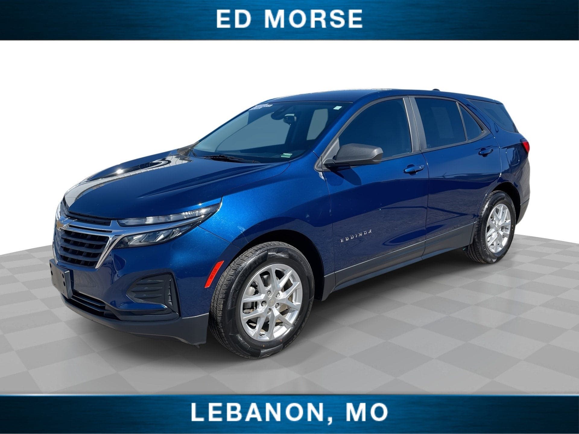 2022 Chevrolet Equinox LS — photo 1 of 5