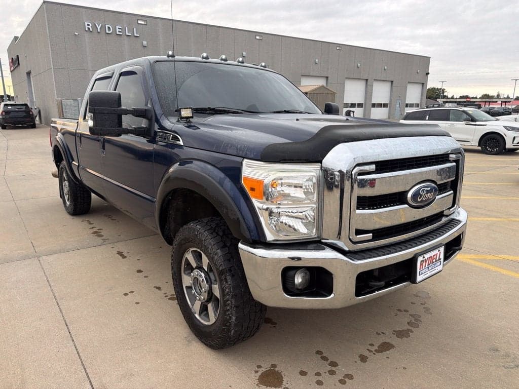 2011 Ford Super Duty F-250 SRW Lariat — photo 1 of 5