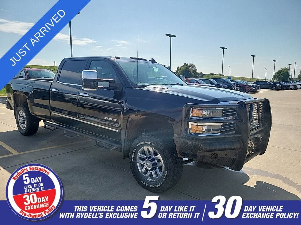 2016 Chevrolet Silverado 3500HD LTZ — photo 1 of 16