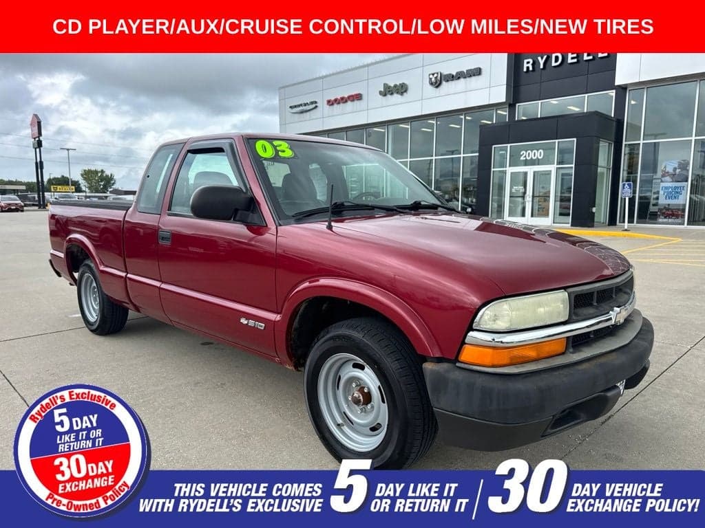 2003 Chevrolet S-10 LS — photo 1 of 30