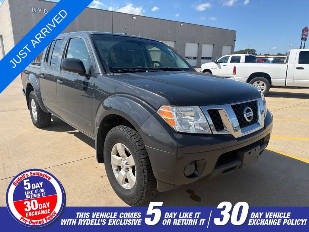 2012 Nissan Frontier SV — photo 1 of 17