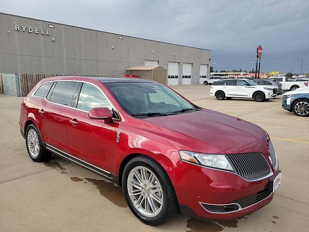 2015 Lincoln MKT EcoBoost — photo 1 of 5