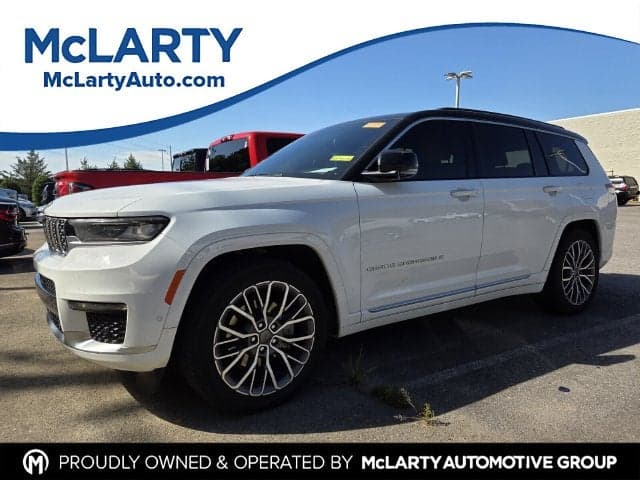 2025 Jeep Grand Cherokee L Summit — photo 1 of 10