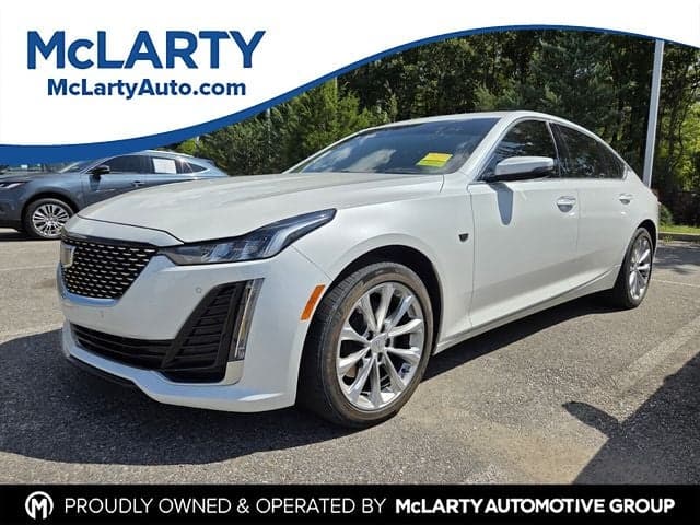 2022 Cadillac CT5 Premium Luxury — photo 1 of 10