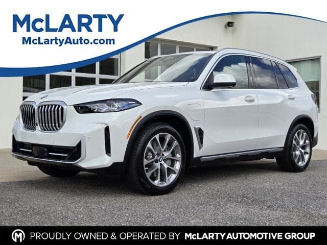 2026 BMW X5 xDrive50e — photo 1 of 4