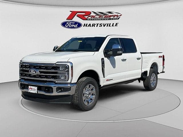 2027 Ford Super Duty F-250 SRW LARIAT — photo 1 of 16